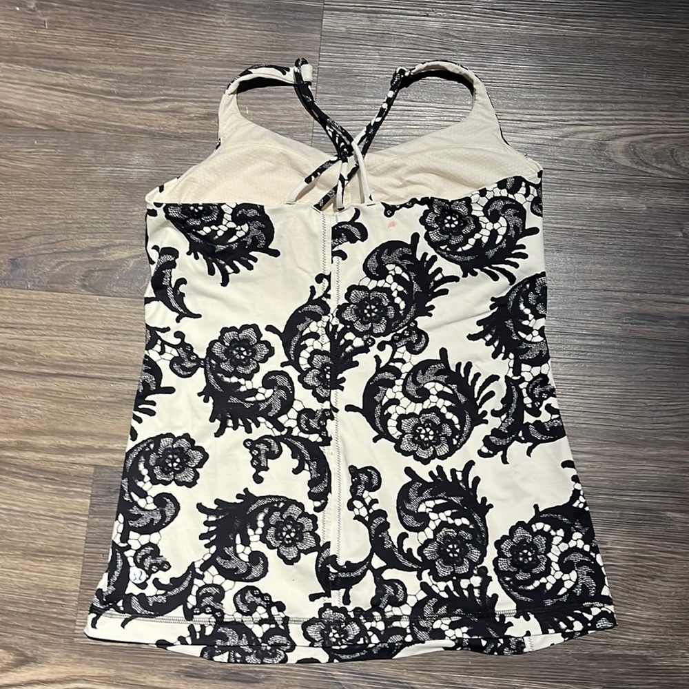 Lululemon Black and Cream Floral Tank Top Size 8